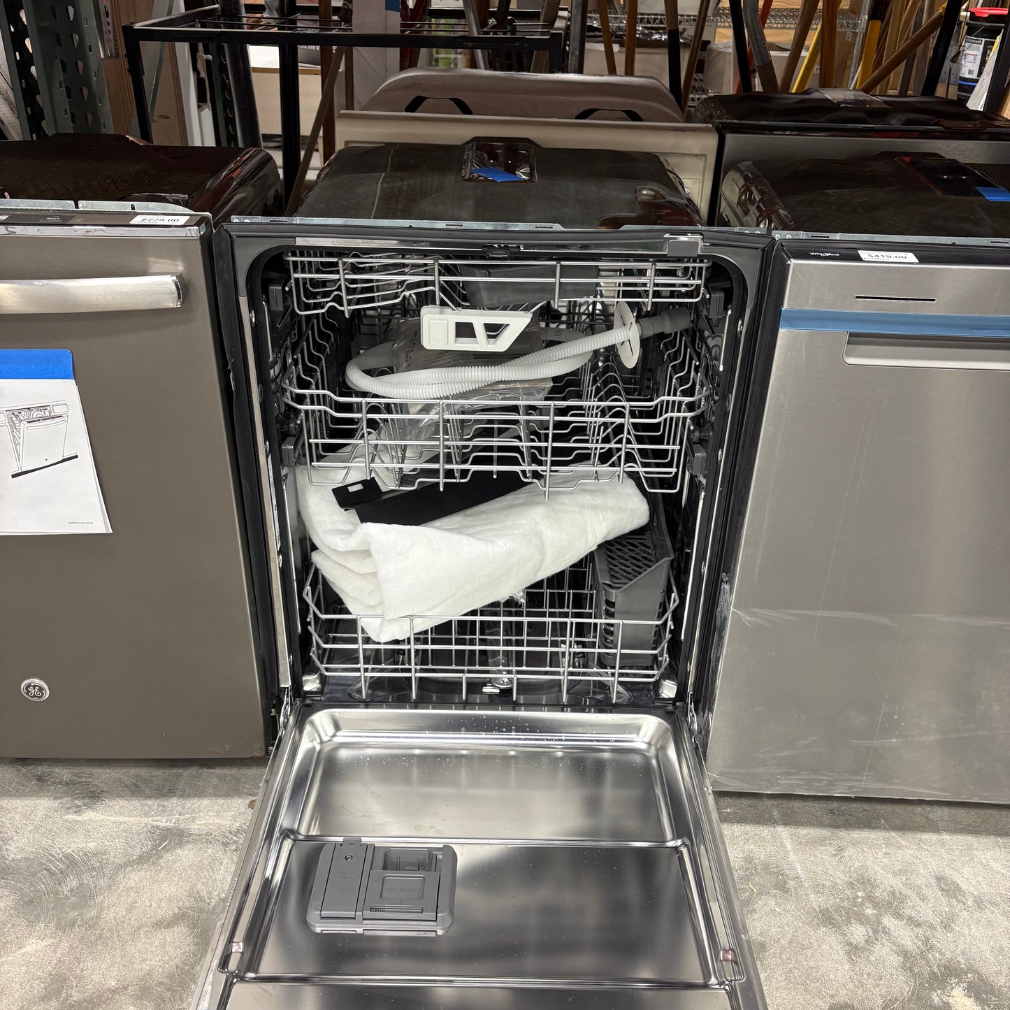 Whirlpool Dishwasher