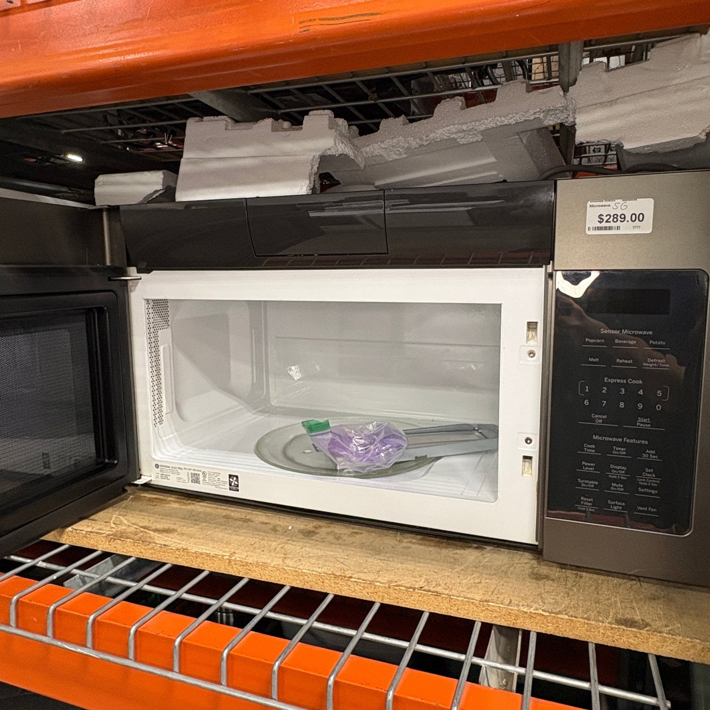 GE Slate Over-the-Range Microwave with Sensor Cooking - detail 3