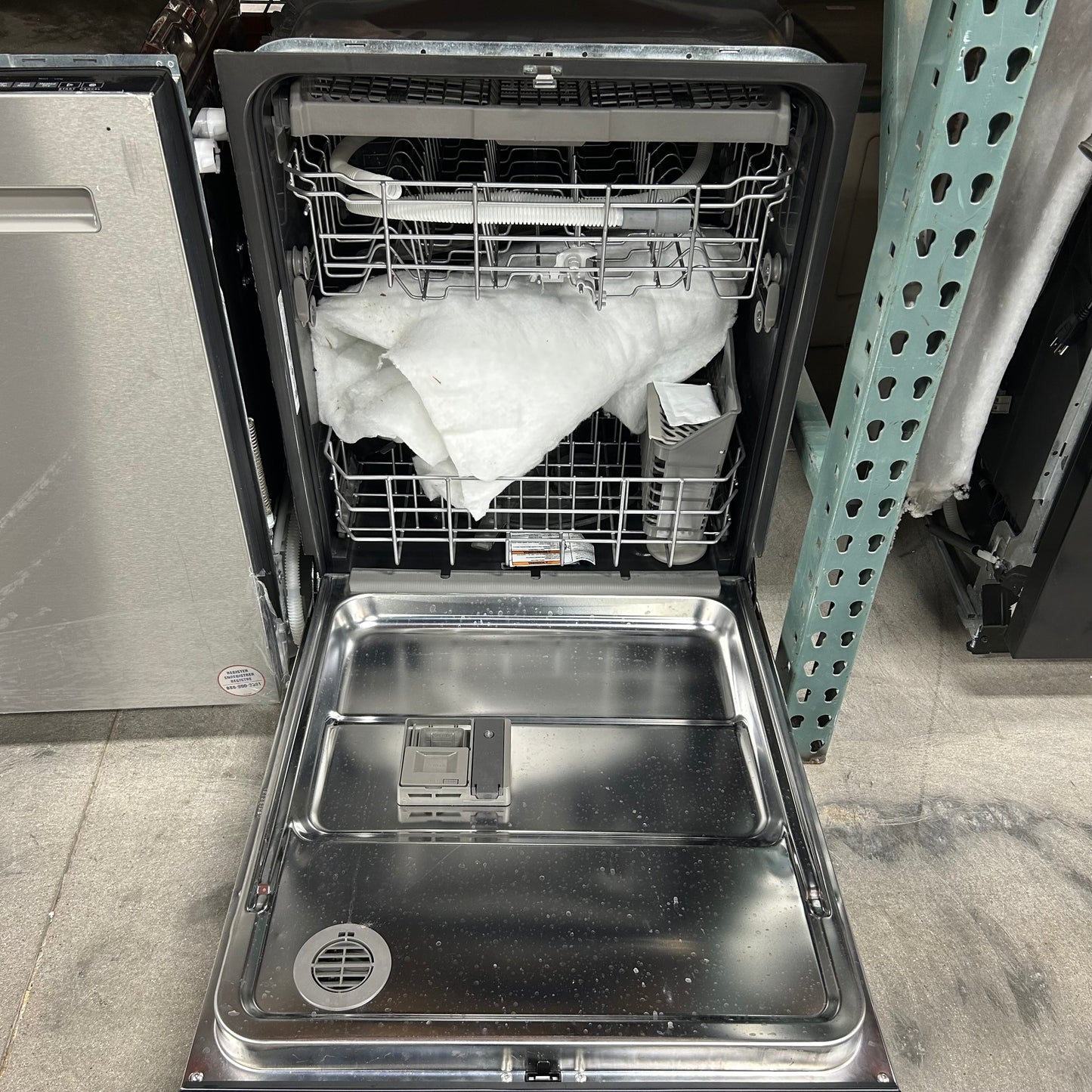 Whirlpool Dishwasher