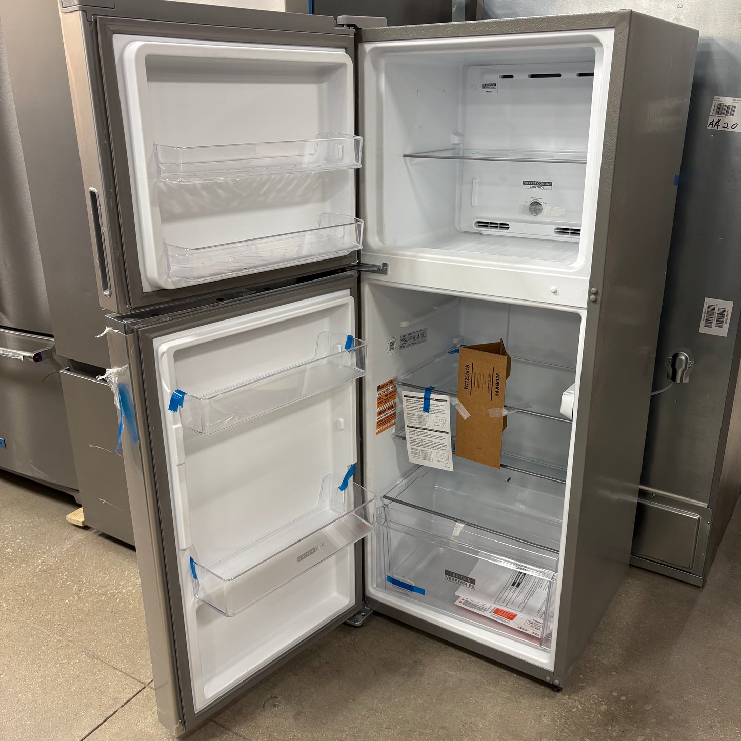 Whirlpool Top Freezer Fridge