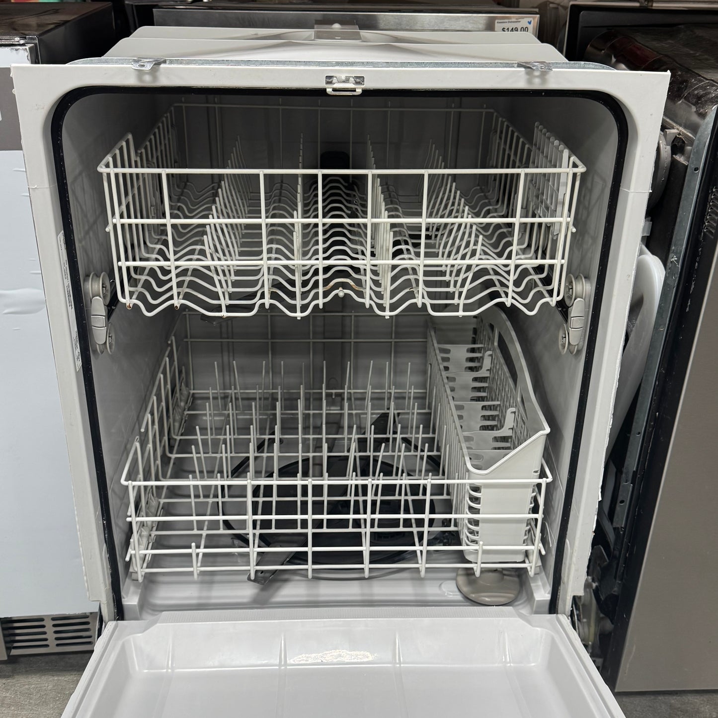 Whirlpool Dishwasher