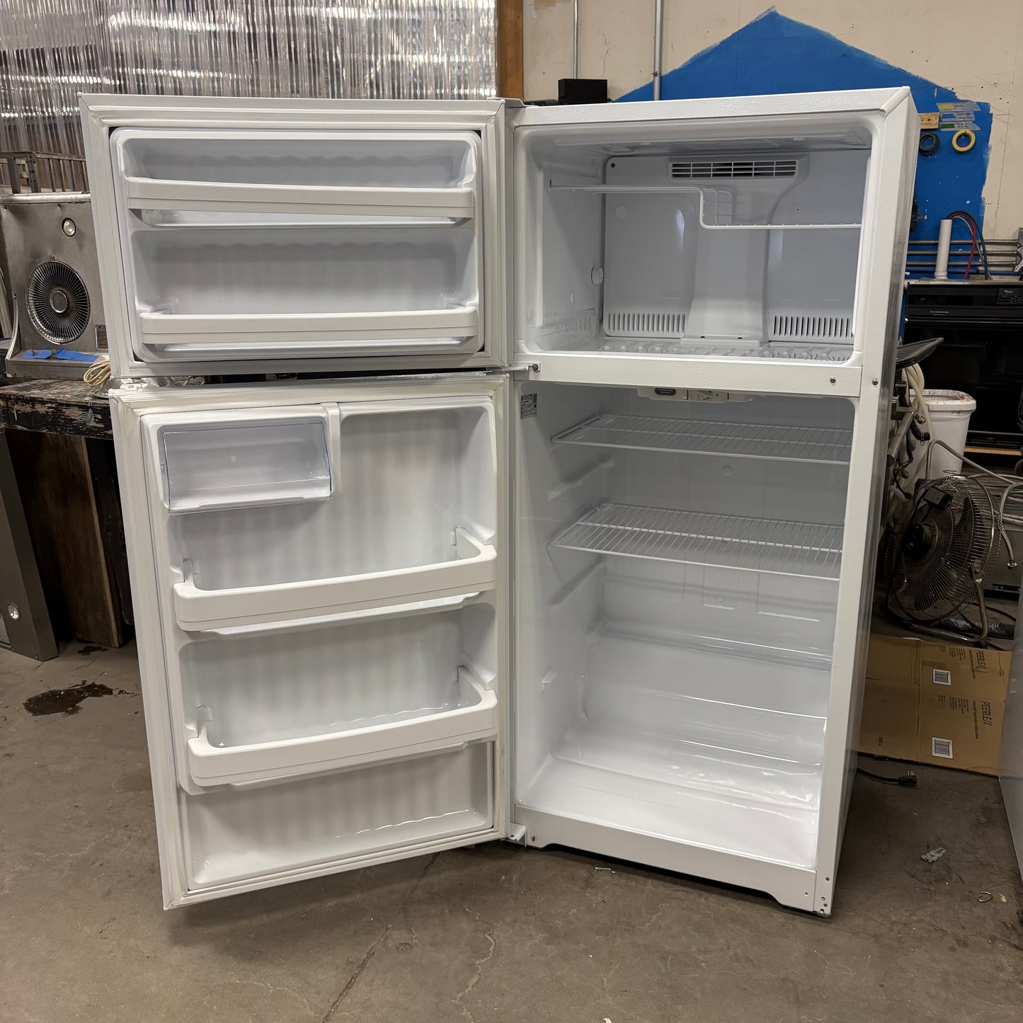 GE Top Freezer Fridge
