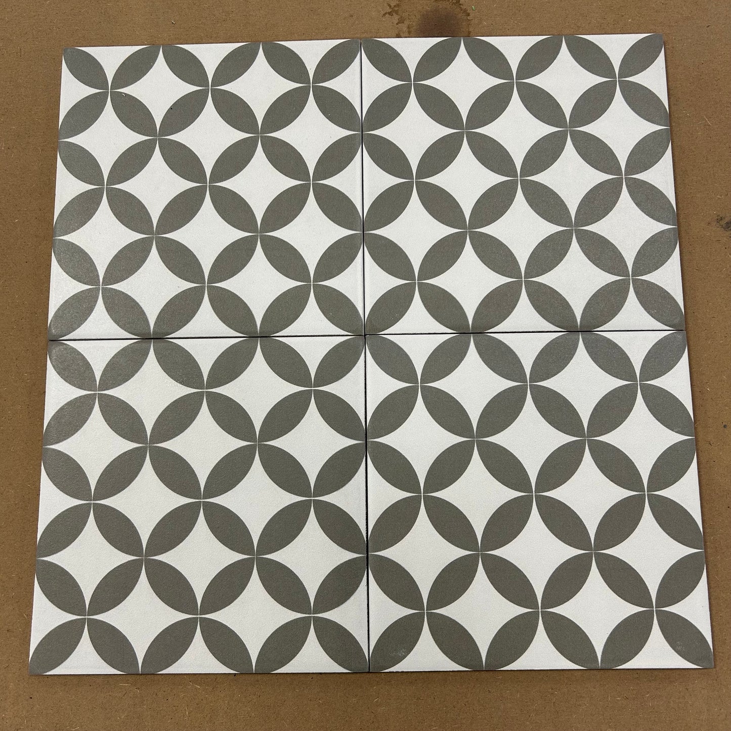 Jeanette Wall Tile 8x8