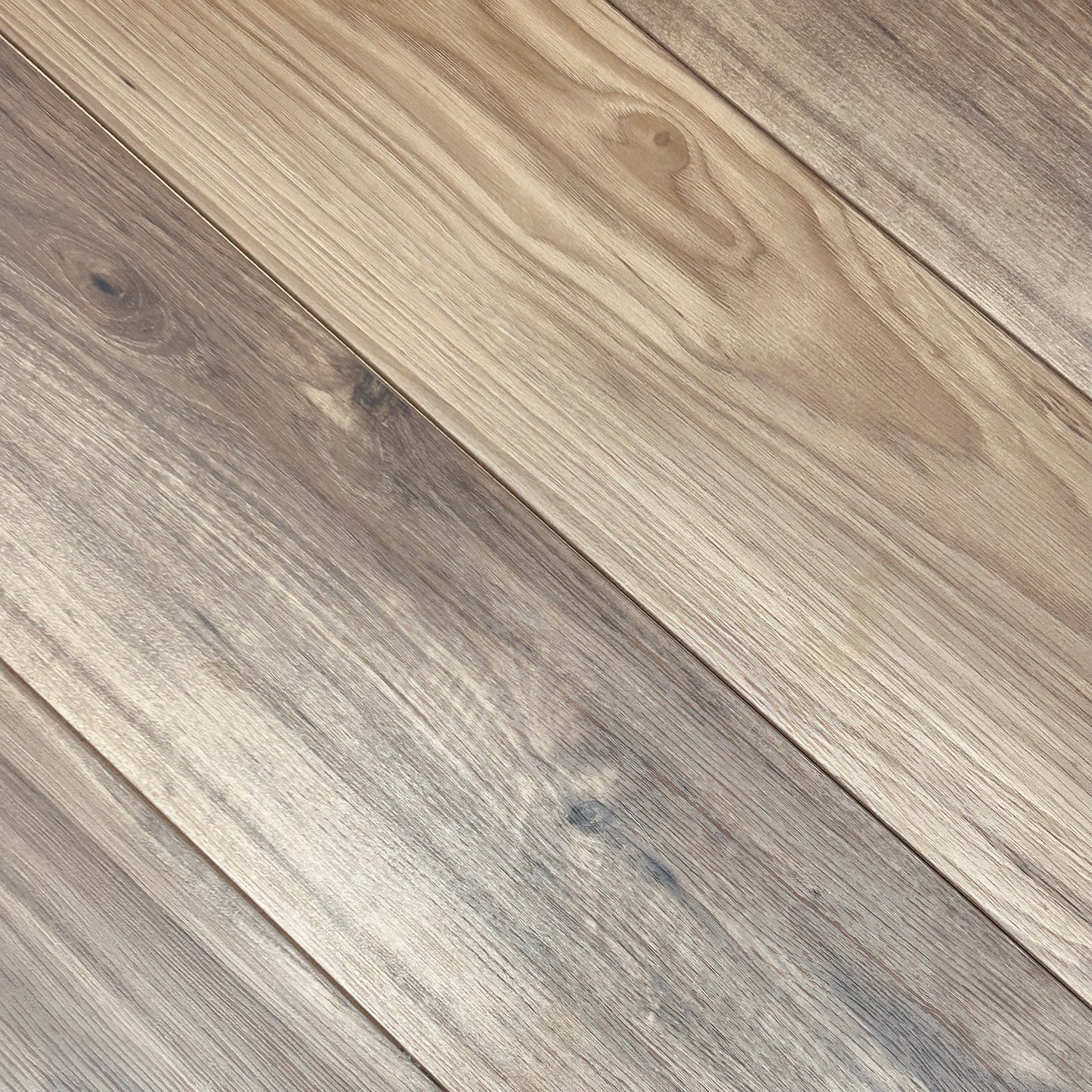 Kyleton Hickory Laminate