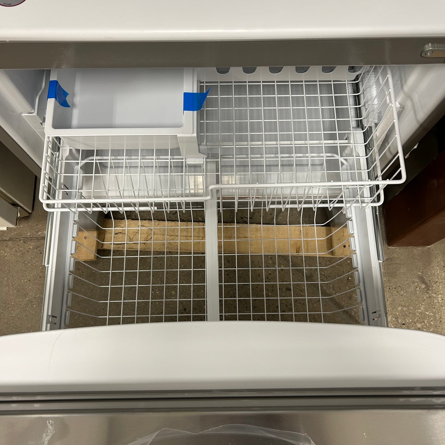 Whirlpool Bottom Freezer Fridg