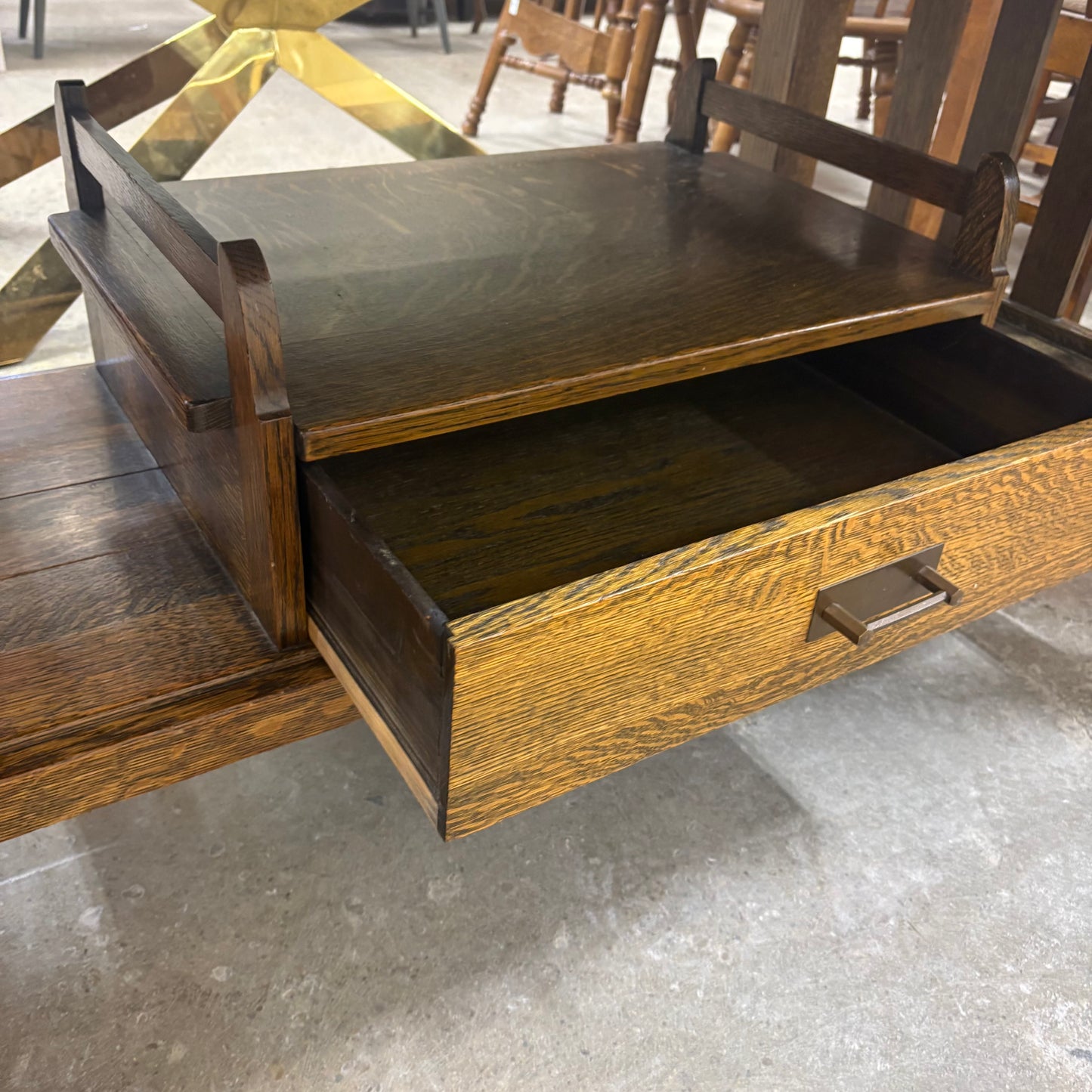 Vintage Oak Qtr Sawn Table TRUE