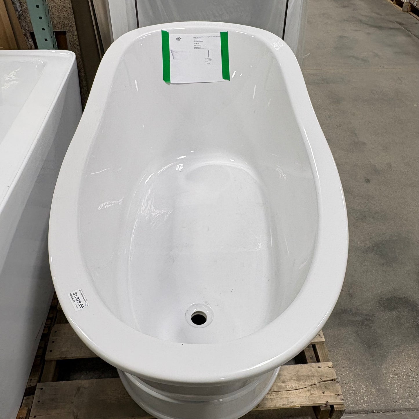 66" Free Standing Soaking Tub