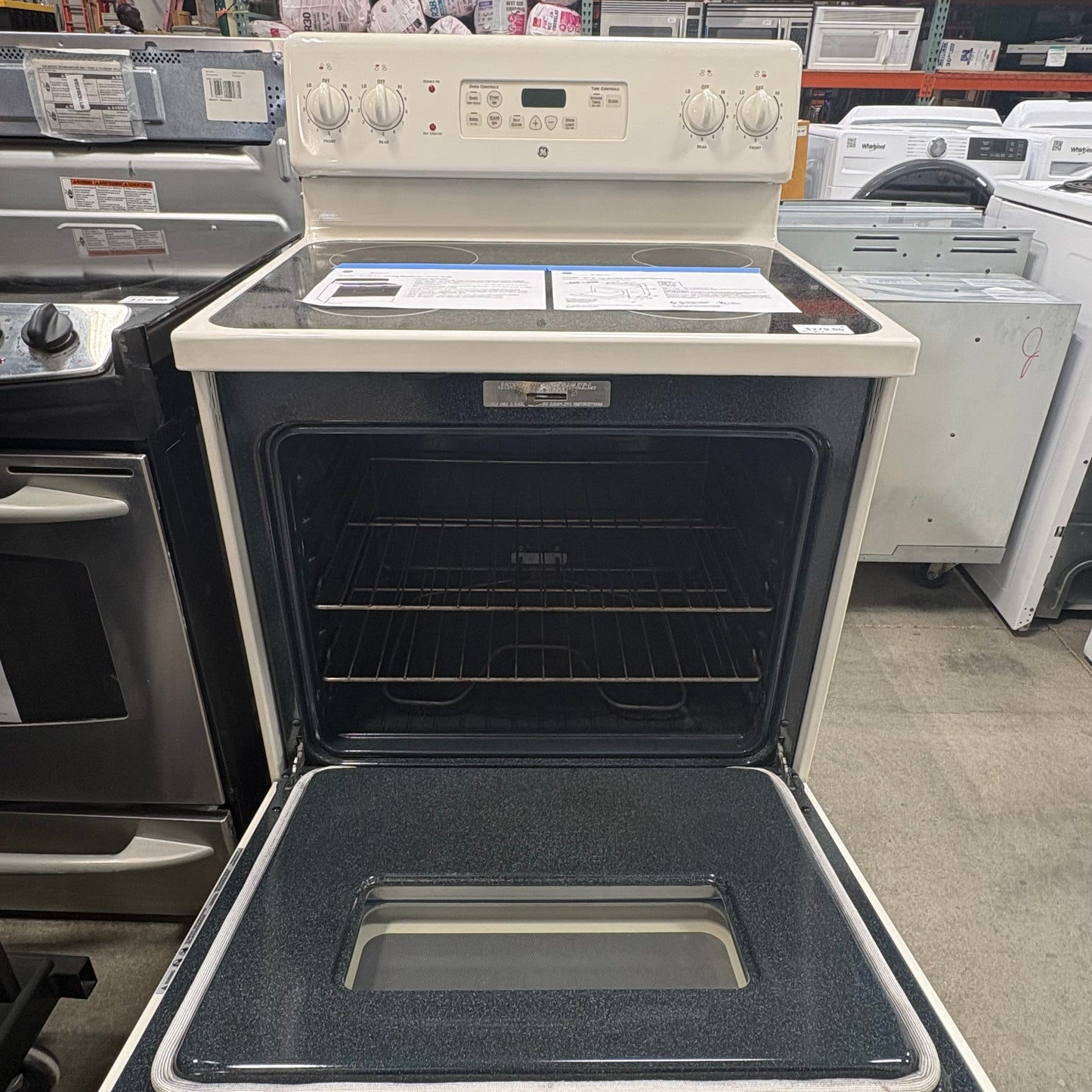 GE Electric Range
