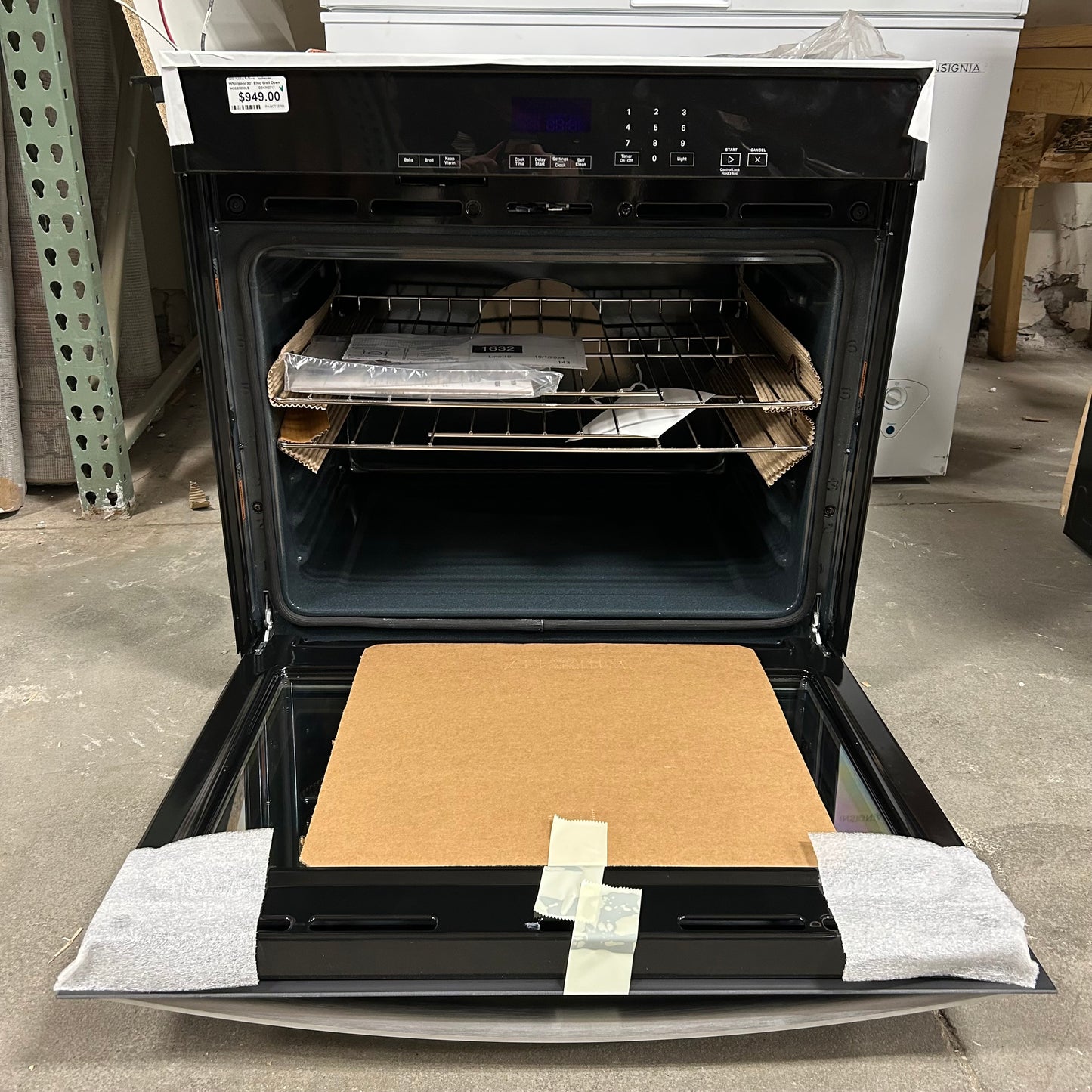 NEW 30" Elec Wall Oven