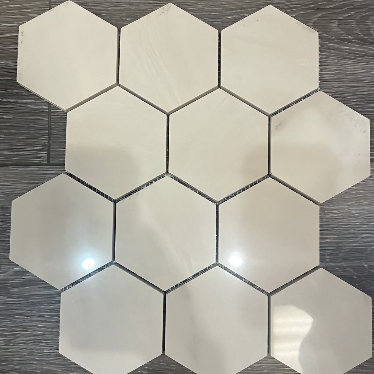 Bardiglio Crema Hex 12x14 Mosa