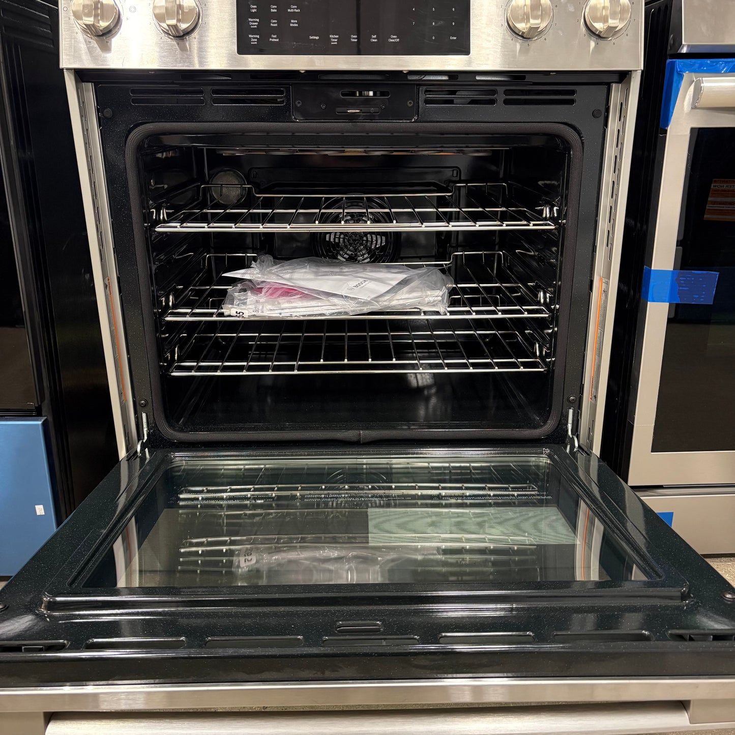 BOSCH 30" Elec Slide-In Range