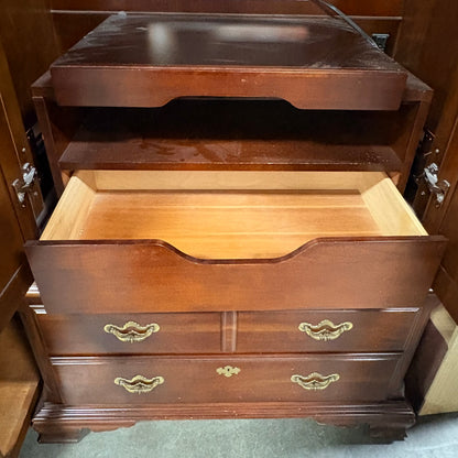 Traditional Style Media Chest