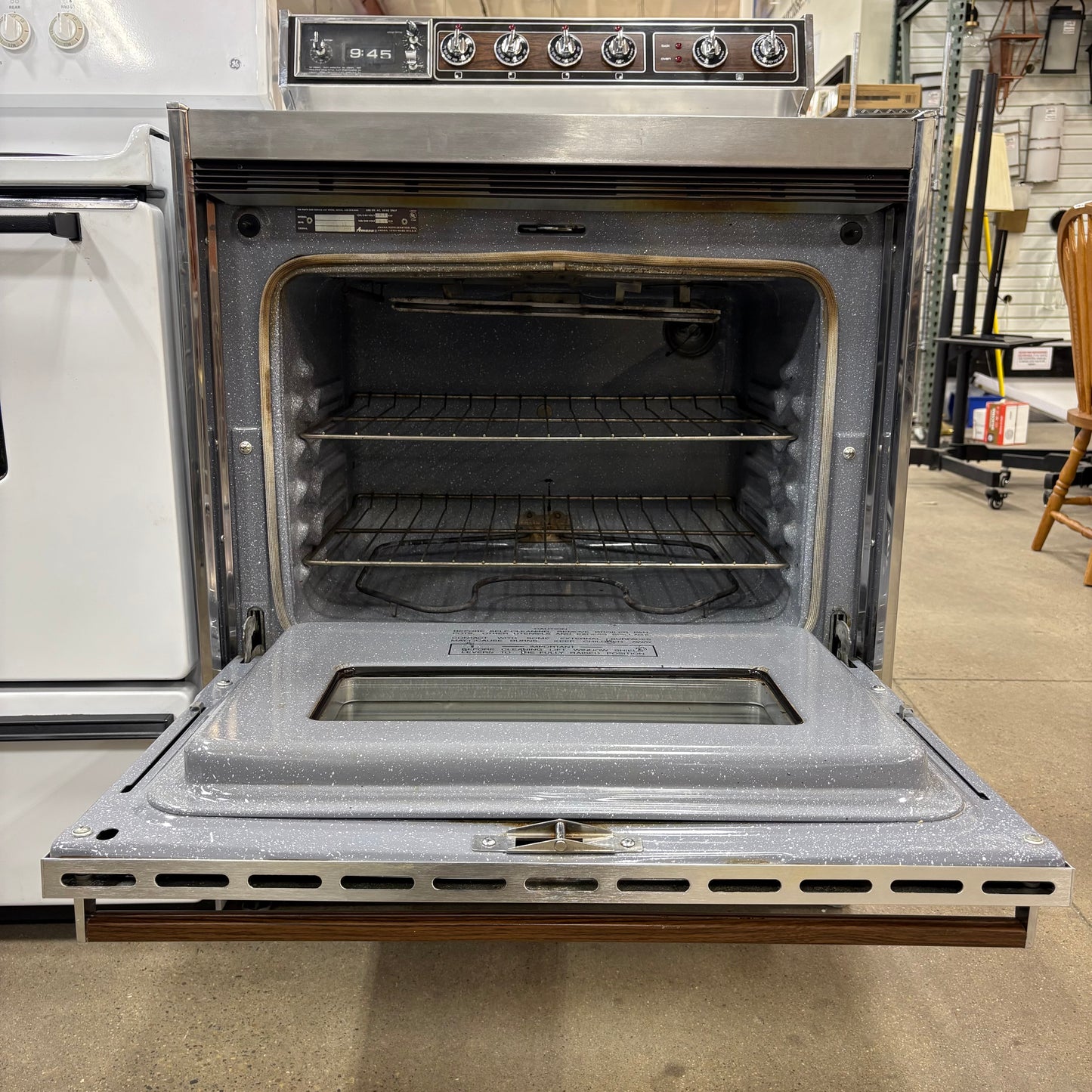 Vintage Amana Smoothtop Range