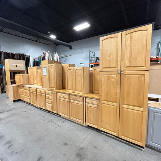 20 Pc. Cabinet Set