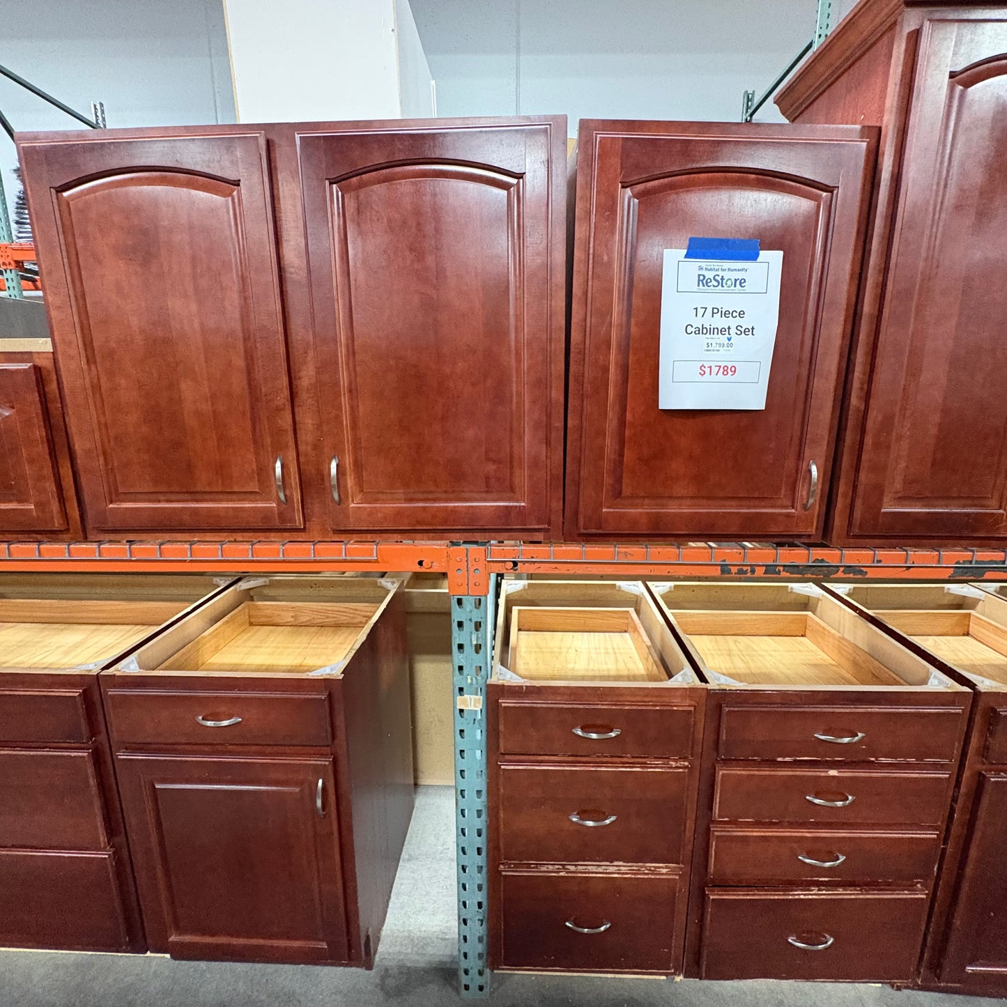 17pc Cabinet Set