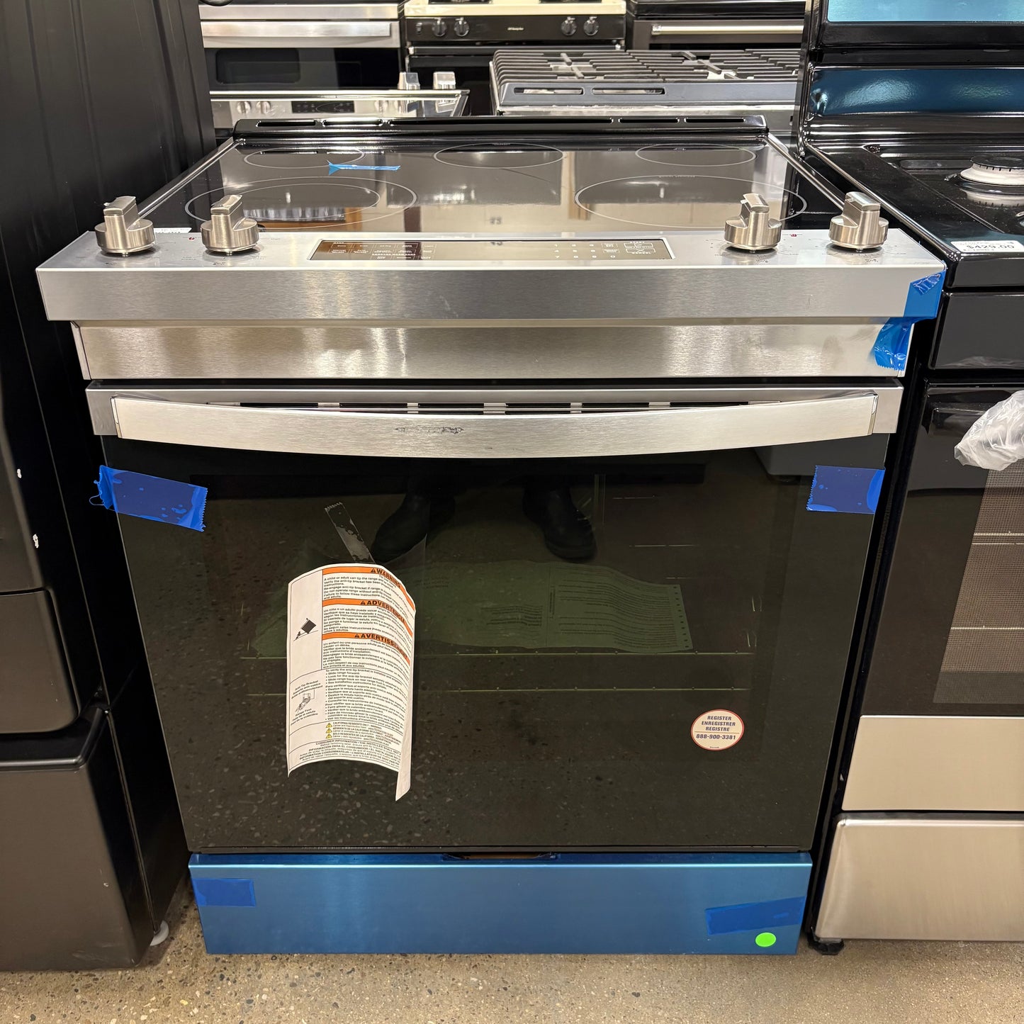 Maytag SlideIn ElecConv Range