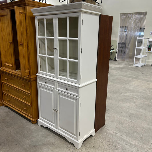 White Display Hutch