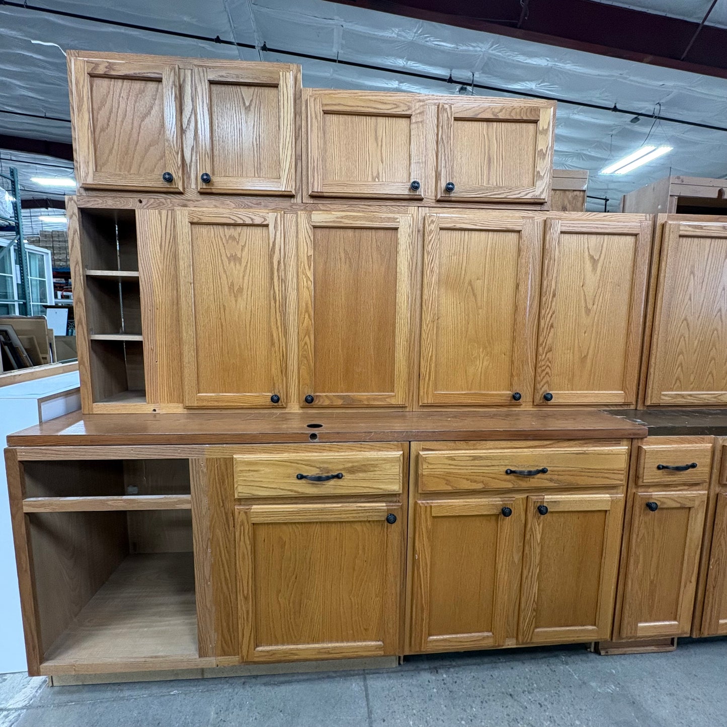 17 Pc. Cabinet Set