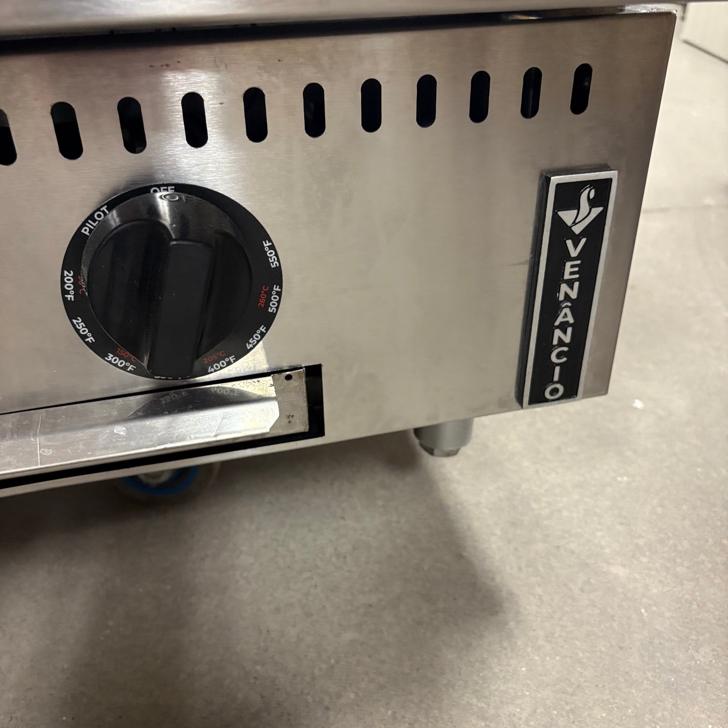 Venancio Countertop Griddle