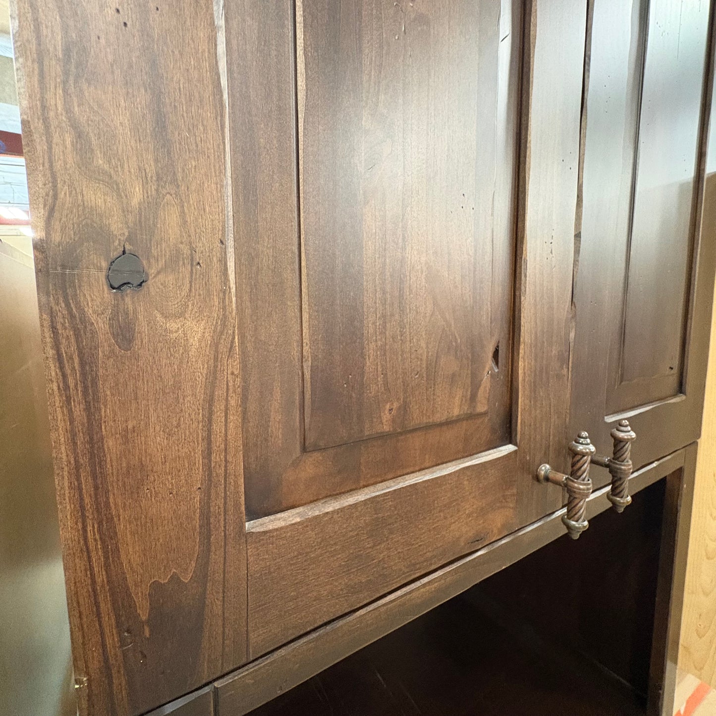 28 Piece Cabinet Set