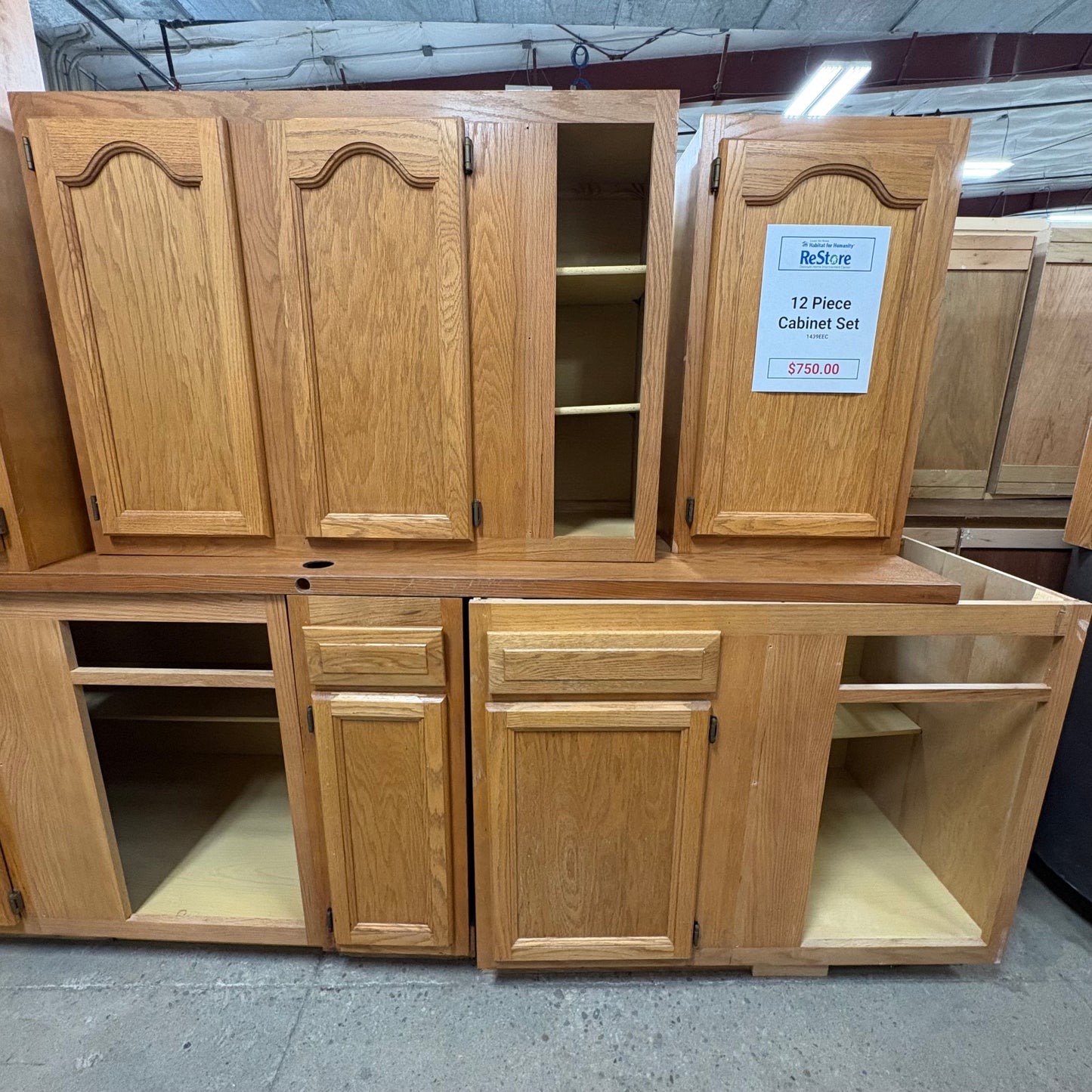 12 Pc. Cabinet Set