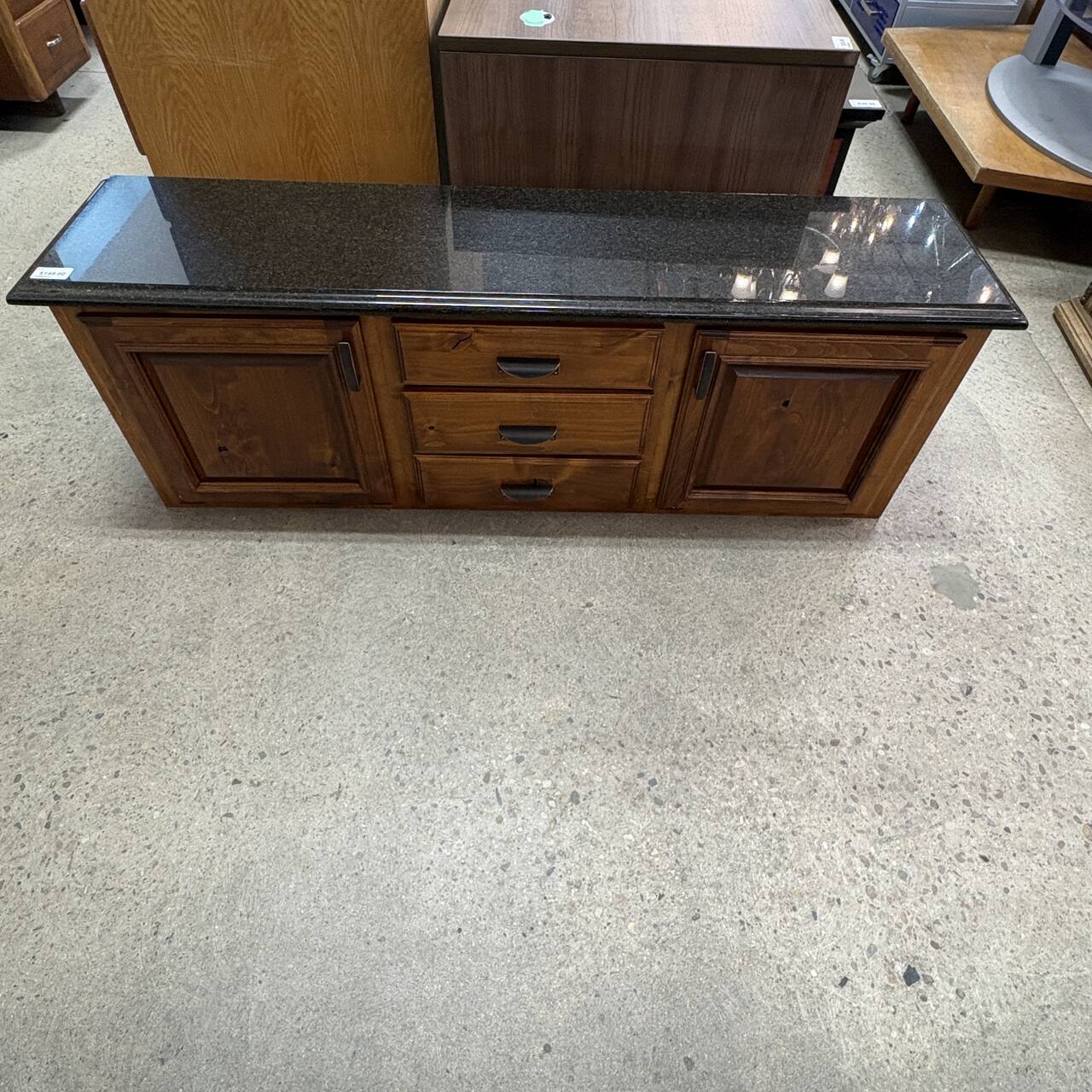 Buffet with Granite Top FALSE