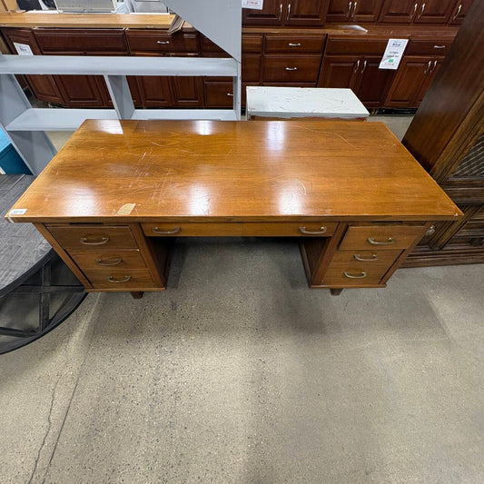 Executive Pedestal Desk