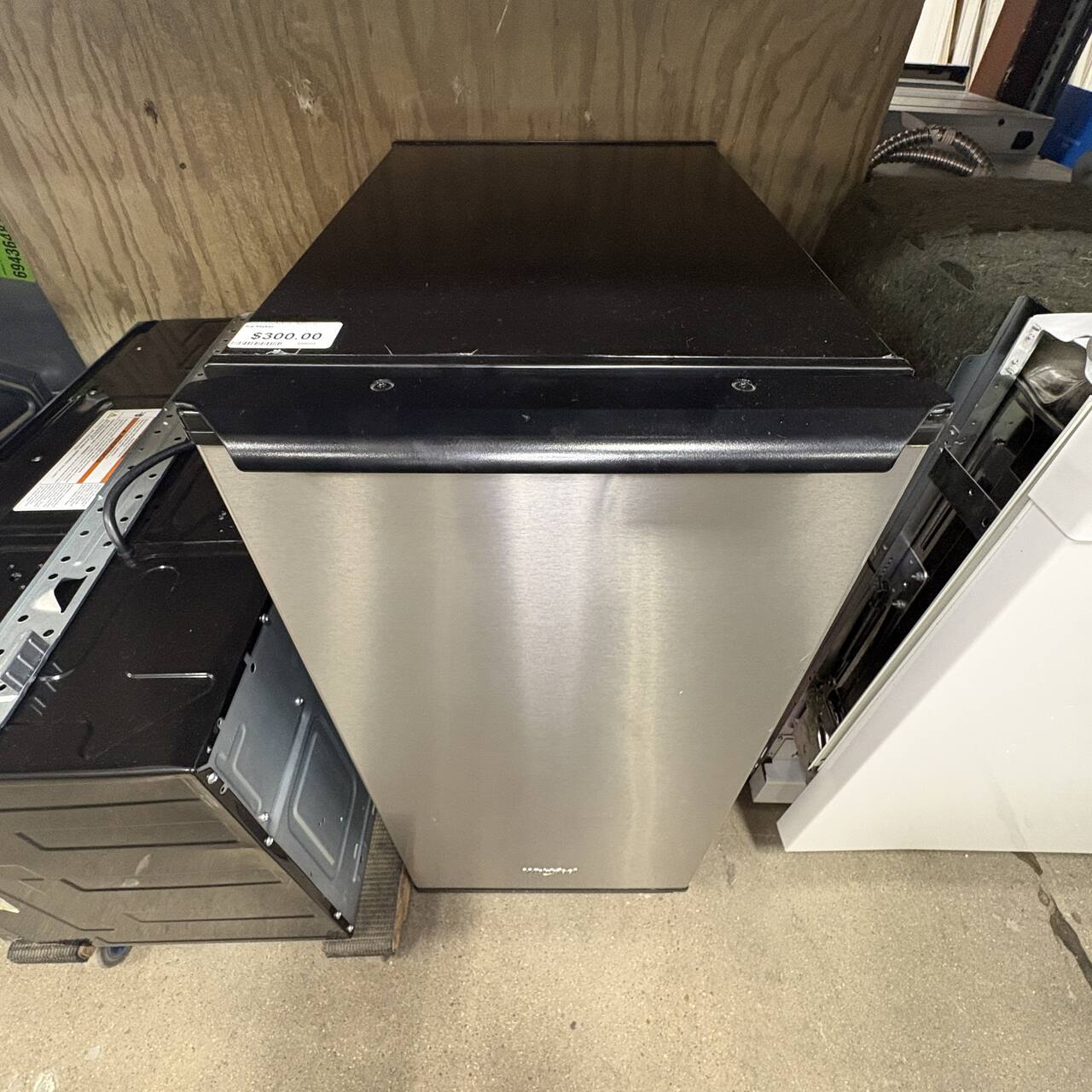 Undercounter Ice Maker