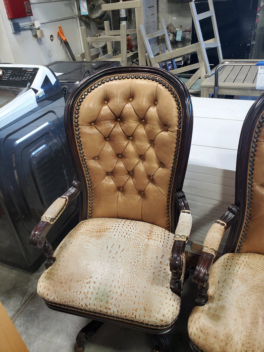 Hancock & Moore office chair Chairs