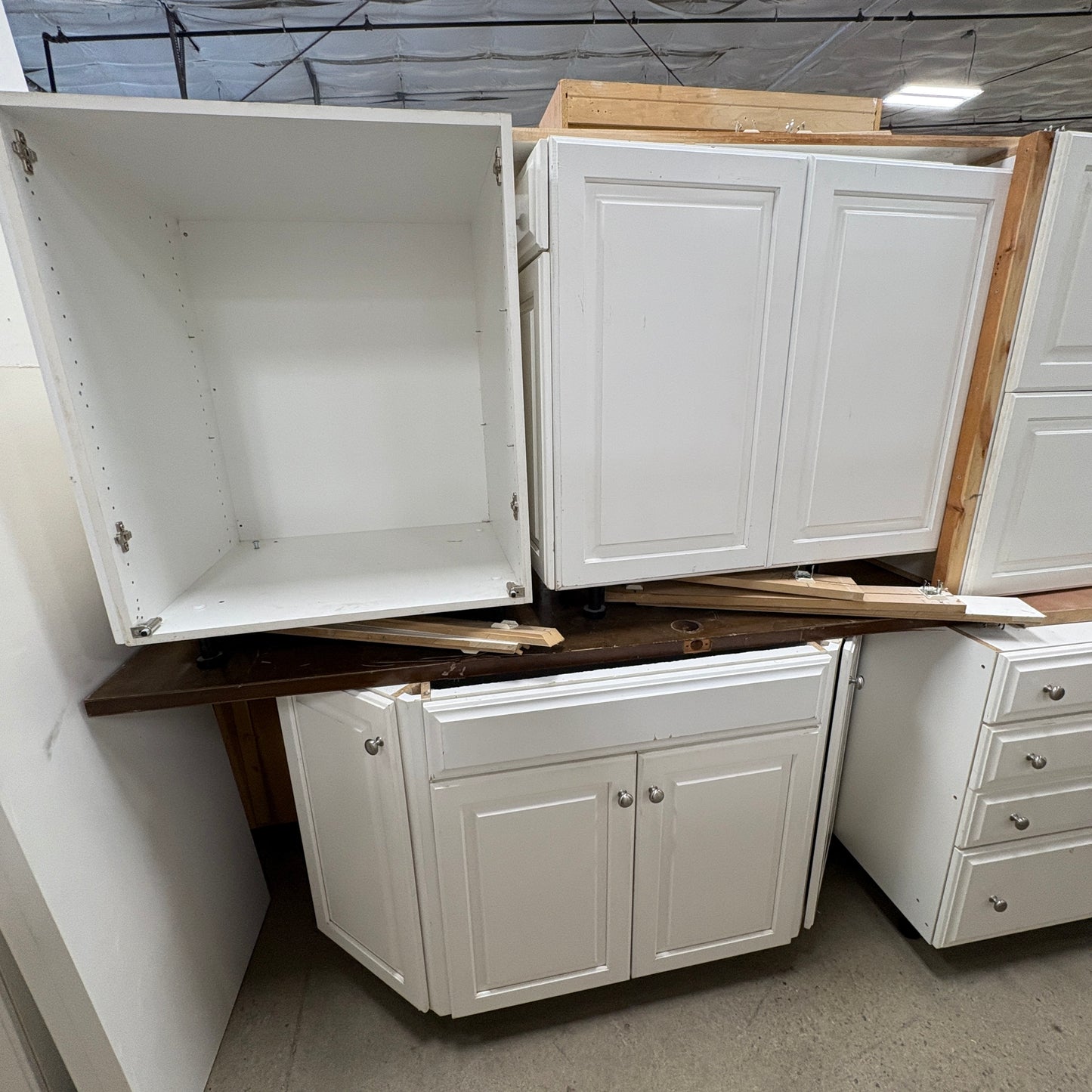 21-Piece White Cabinet Set FALSE
