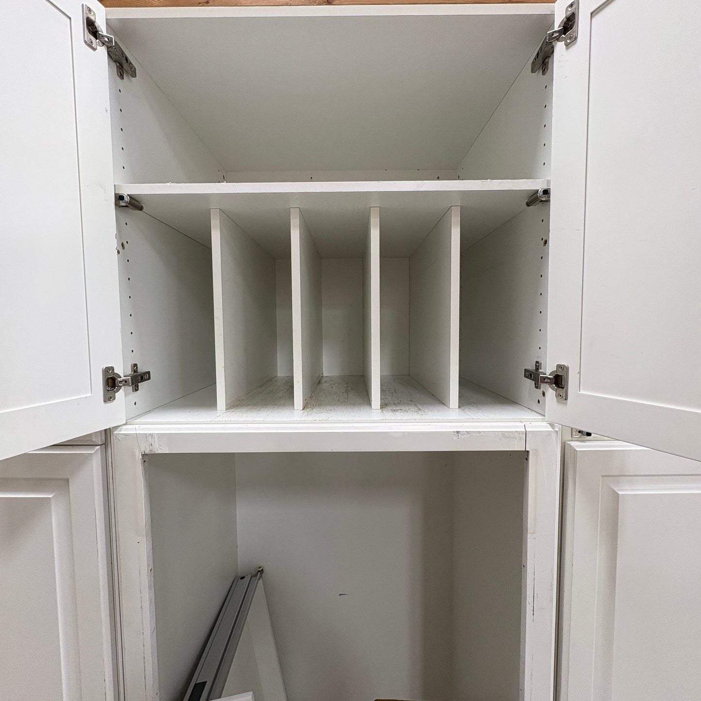 21-Piece White Cabinet Set FALSE