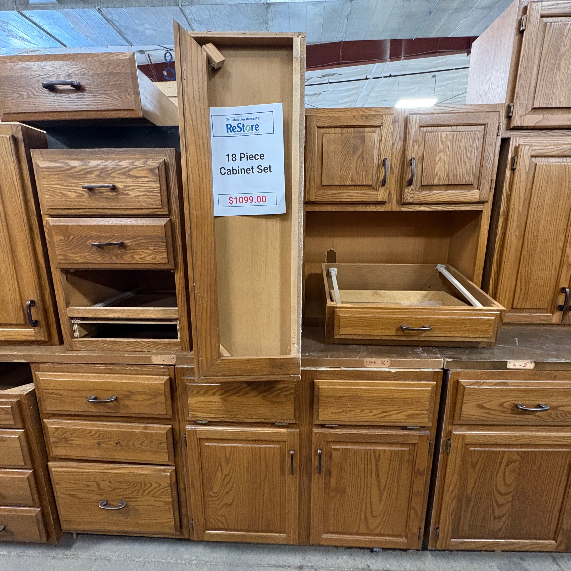 18-Piece Oak Cabinet Set FALSE