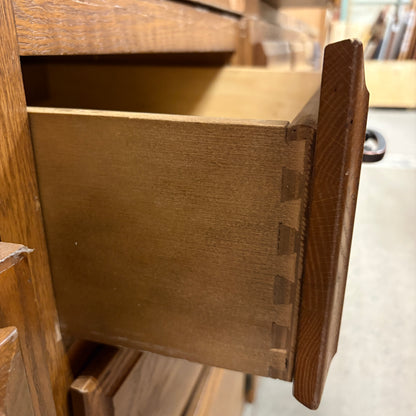 18-Piece Oak Cabinet Set FALSE