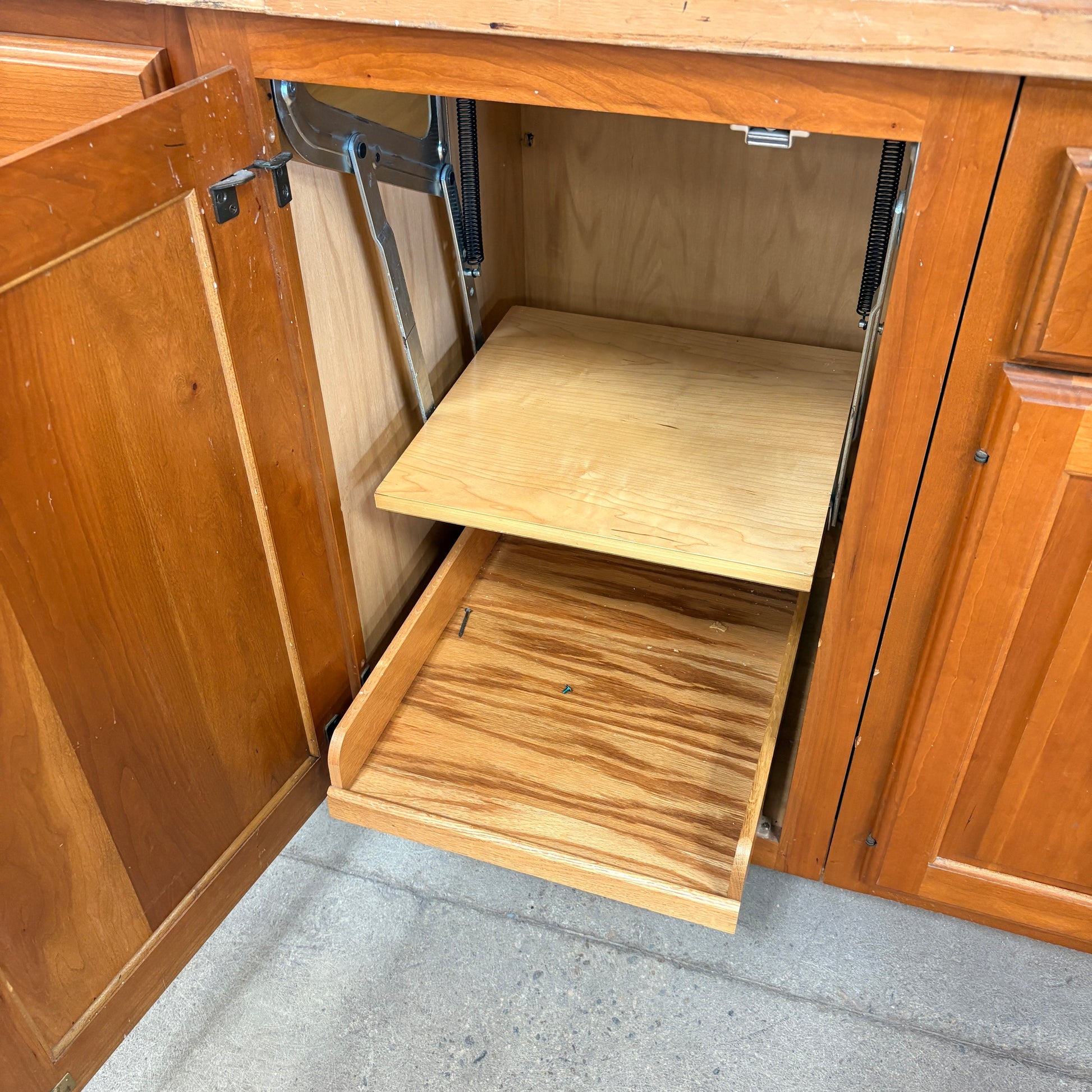 20pc Stained Glass Cabinet Set