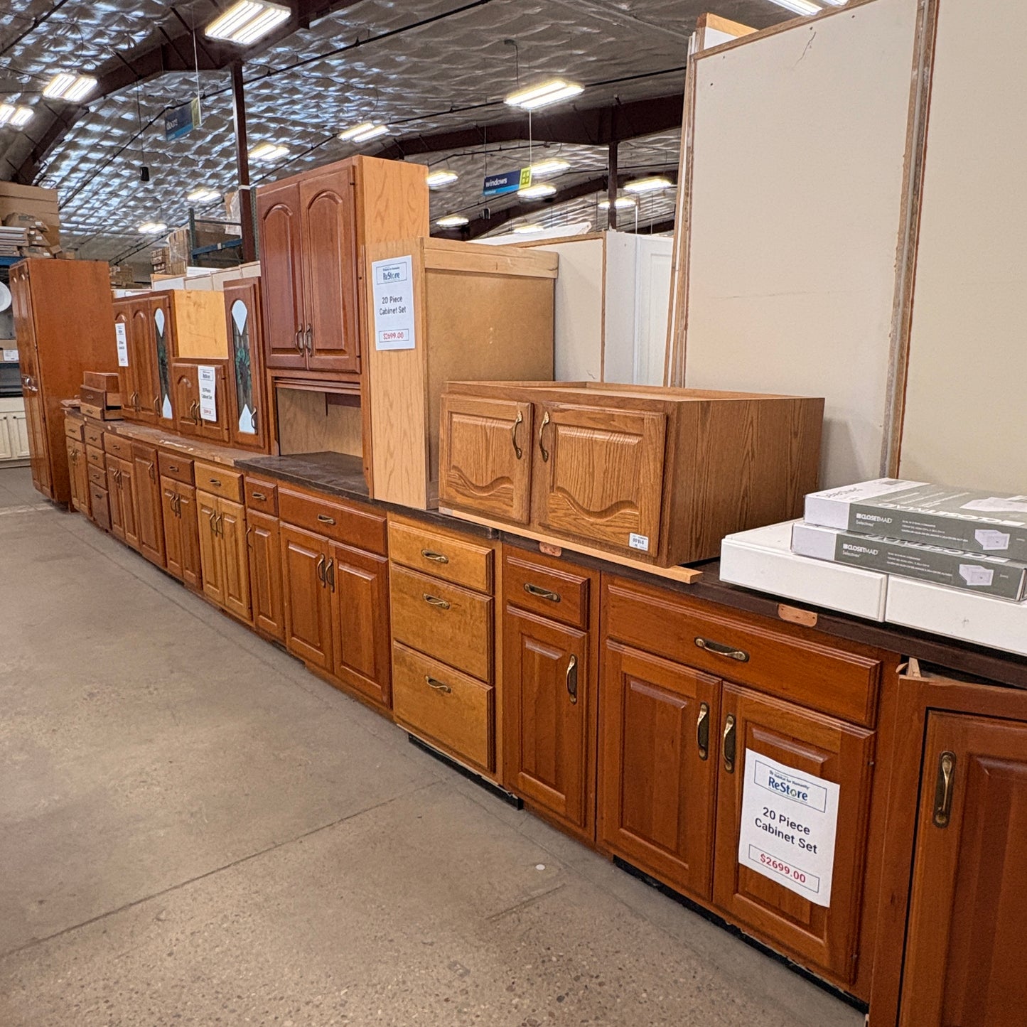 20pc Stained Glass Cabinet Set