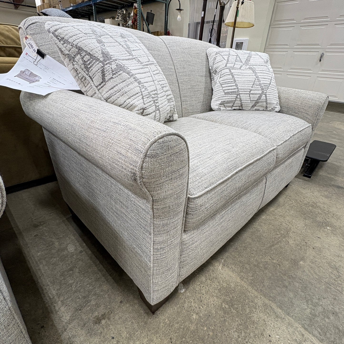 England Angie Begie Loveseat
