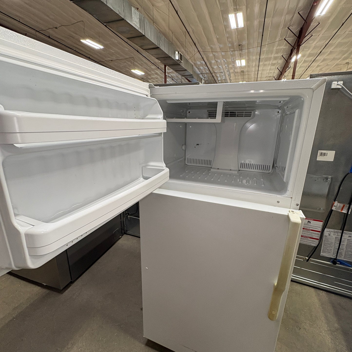 GE Top-Freezer Refrigerator