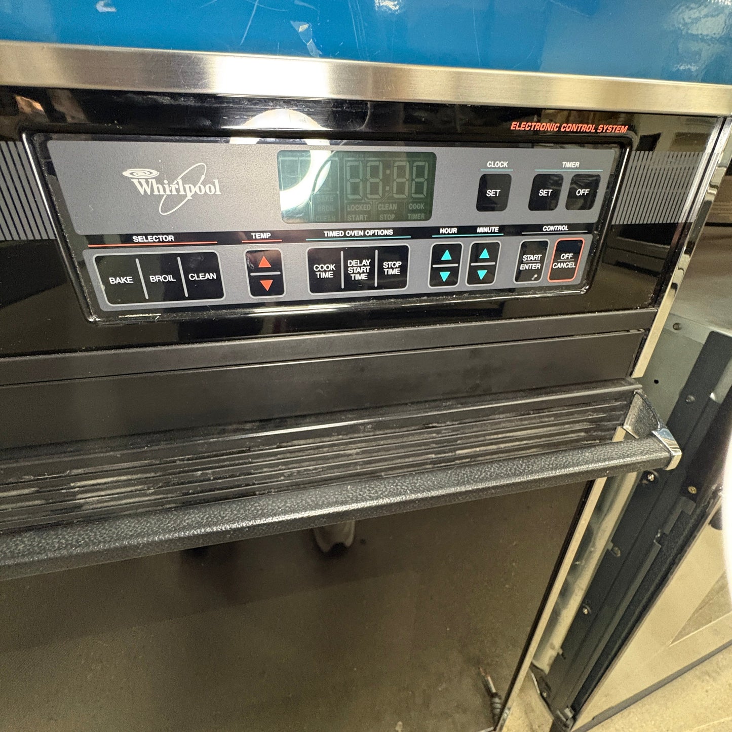 Whirlpool Black Wall Oven FALSE