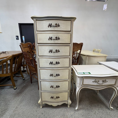 French Provincial 7-Drawer Lingerie Chest FALSE