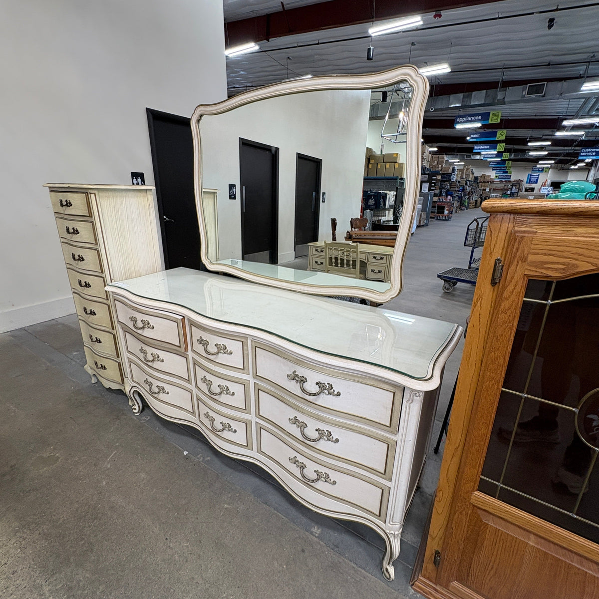 Drexel Dresser with Mirror FALSE