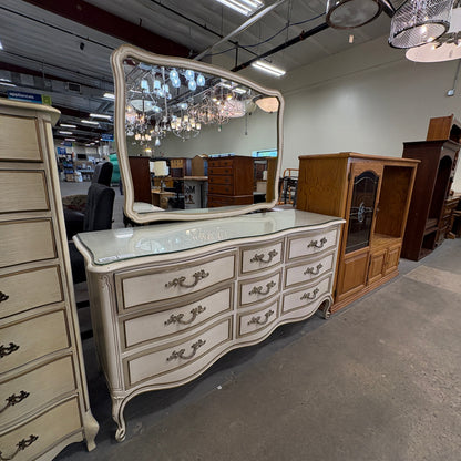 Drexel Dresser with Mirror FALSE