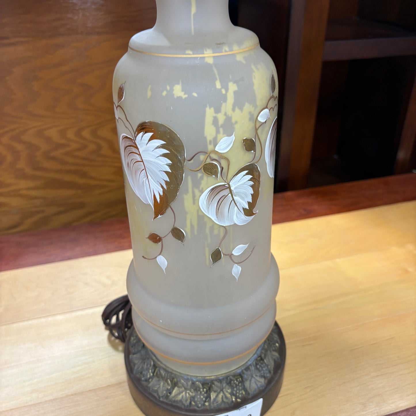 GDM Habitat for Humanity ReStore Frosted Glass Table Lamp