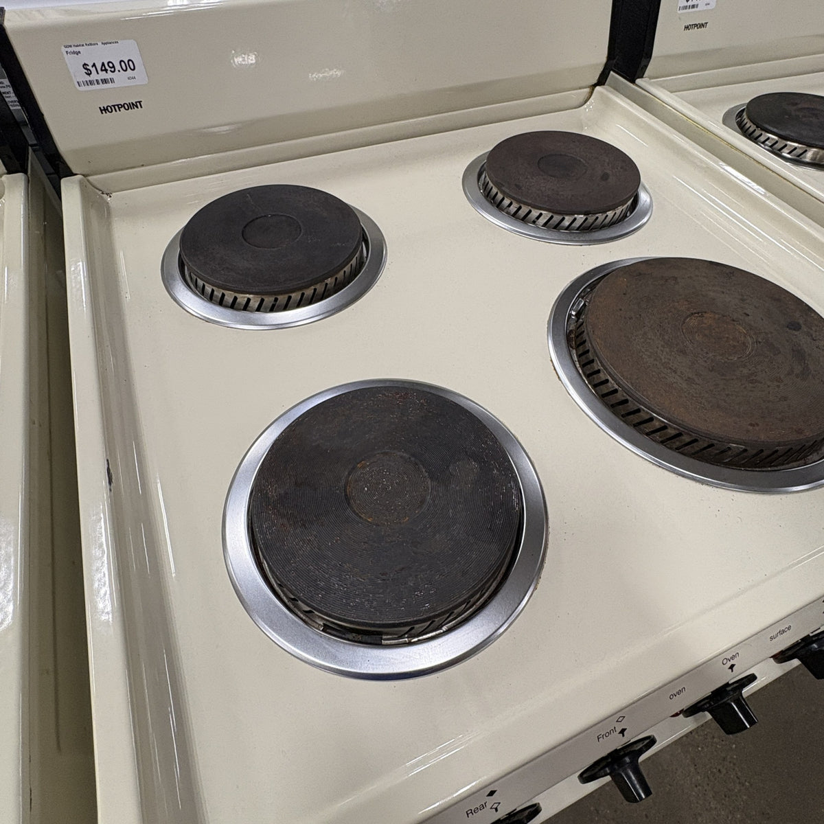 24 in Hotpoint Electric Range FALSE location-set