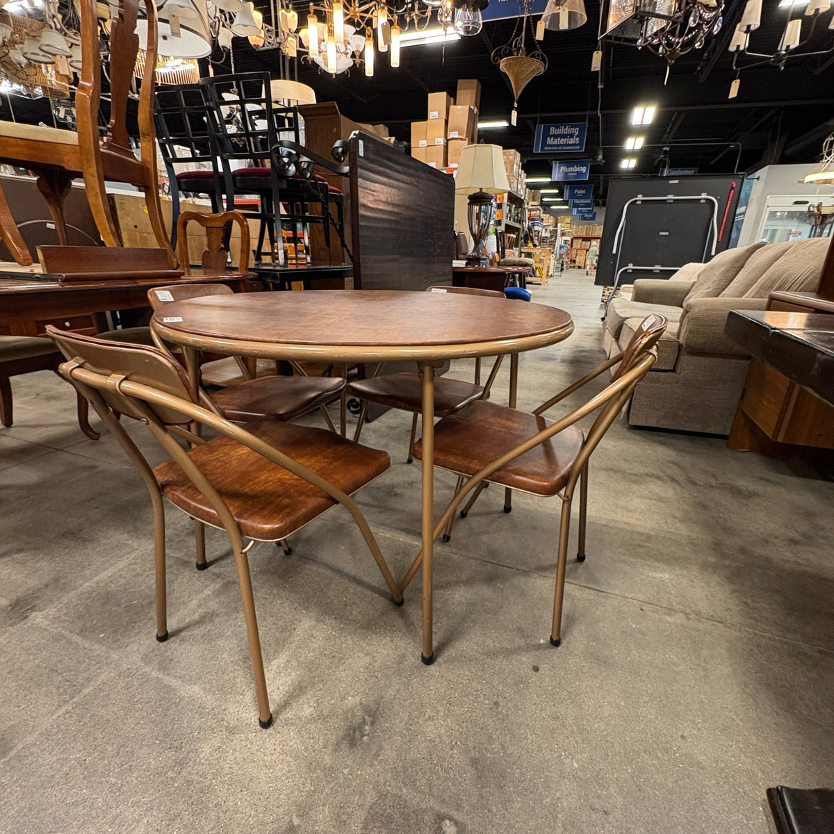 Round Dinette Table with Four Tubular Metal Chairs - detail 3