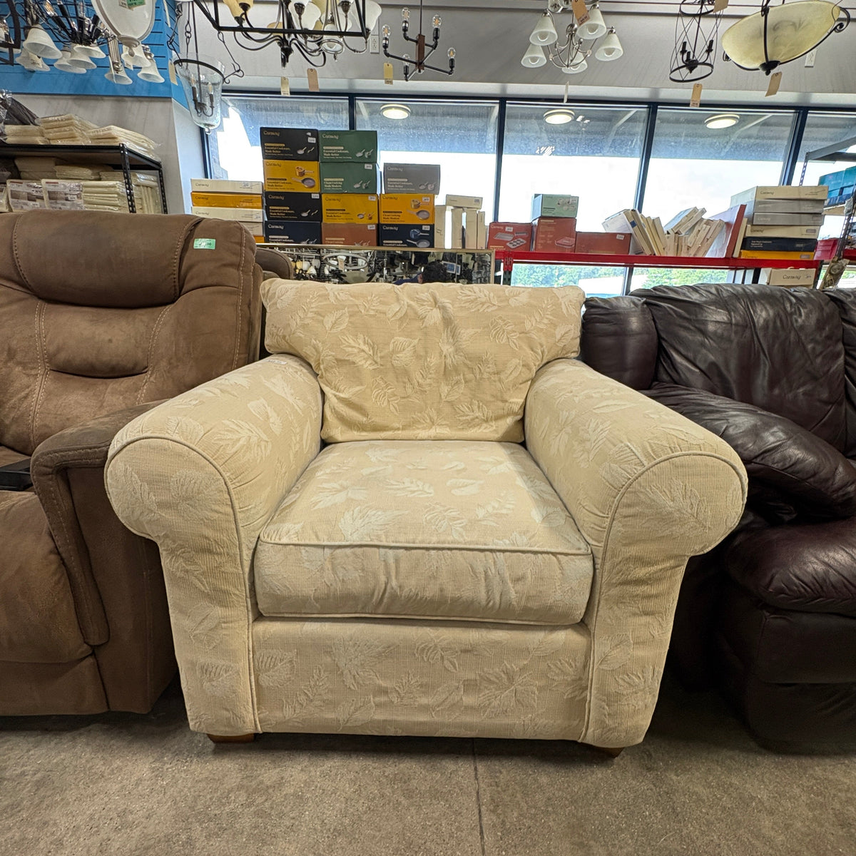 Cream Leaf-Pattern Chenille Oversized Armchair - detail 2