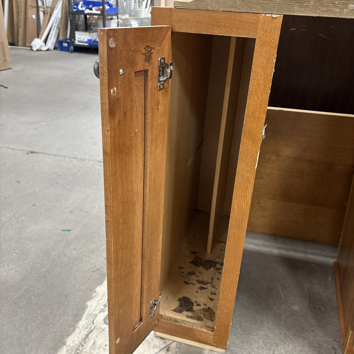 23 Pc Maple Cabinet Set FALSE location-set