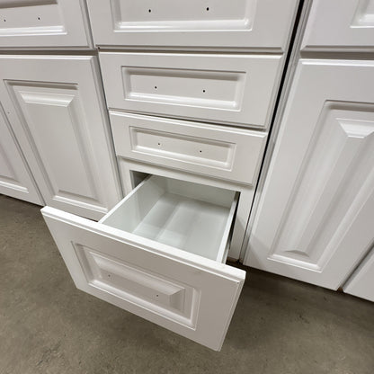20 Pc White Cabinet Set FALSE location-set