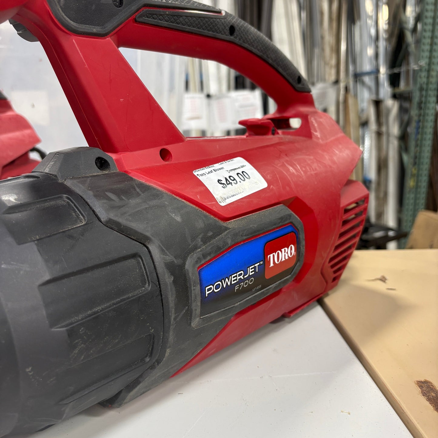 Toro PowerJet F700 Electric Leaf Blower - detail 2
