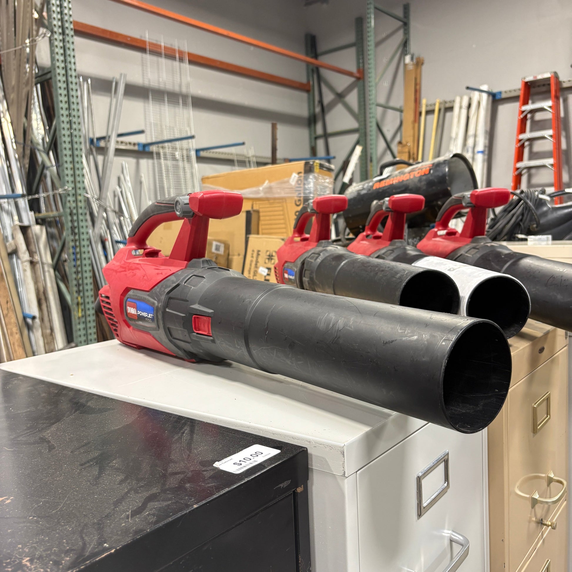 Toro PowerJet F700 Electric Leaf Blower - detail 3