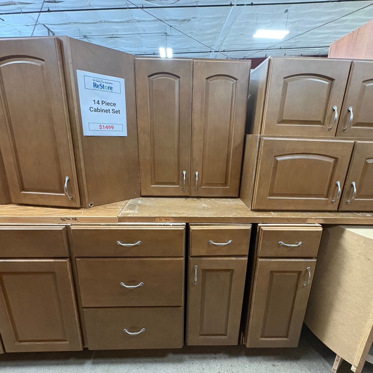 14 Pc Brown Cabinet Set - base run with the three drawer stack below the wall cabinets